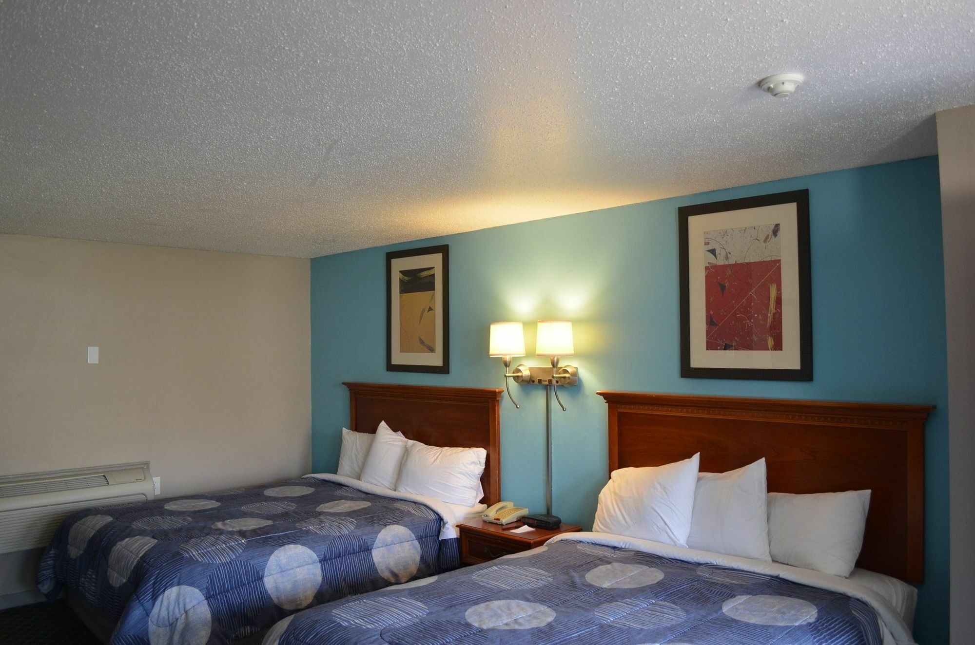 Hyannis Host Inn Exterior photo